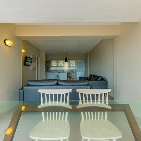 17 Stella Maris Seaside @ Van'S Amanzimtoti Exterior foto
